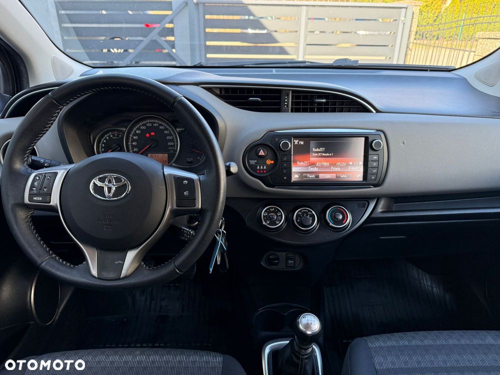 Toyota Yaris 1.33 VVT-i Executive - 14