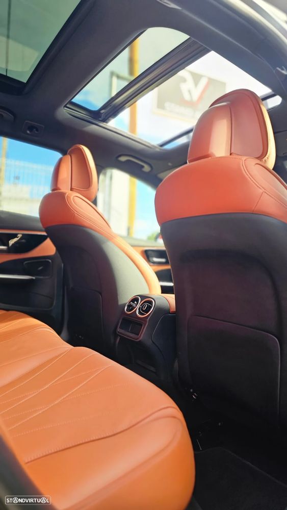 Mercedes-Benz C 300 e T 9G-TRONIC AMG Line - 11