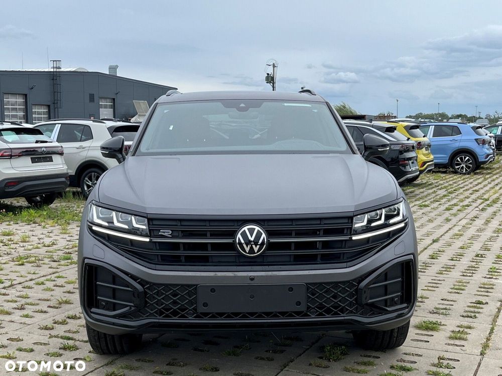 Volkswagen Touareg 3.0 V6 TDI 4Motion R-Line Final Edition - 3