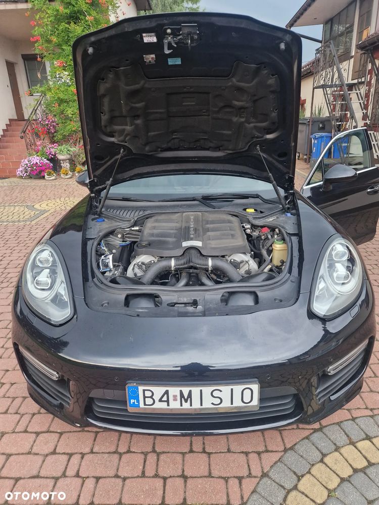 Porsche Panamera 4S - 15