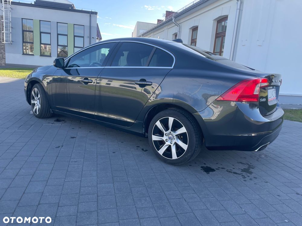 Volvo S60 - 9