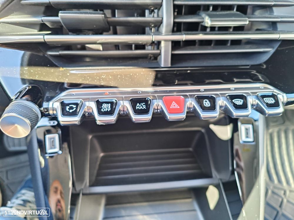 Peugeot e-208 50 kWh Active Pack - 23