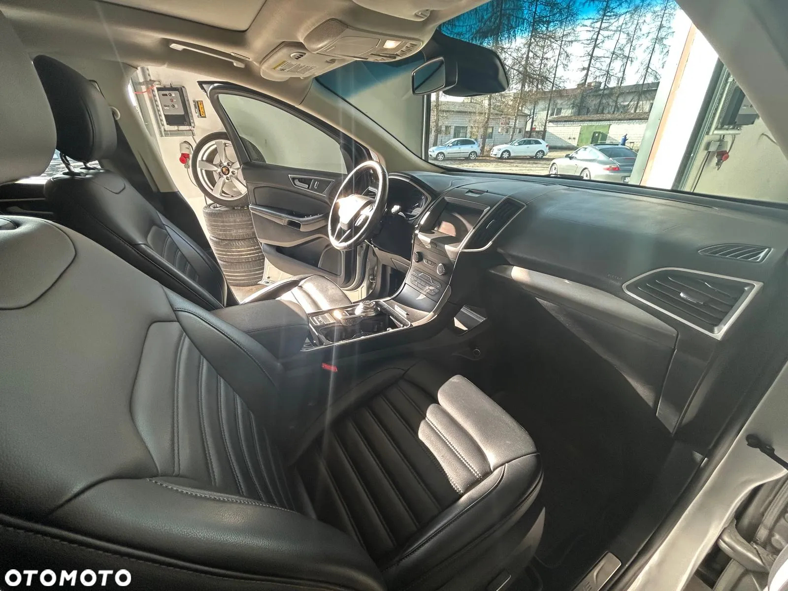 Ford Edge - 33