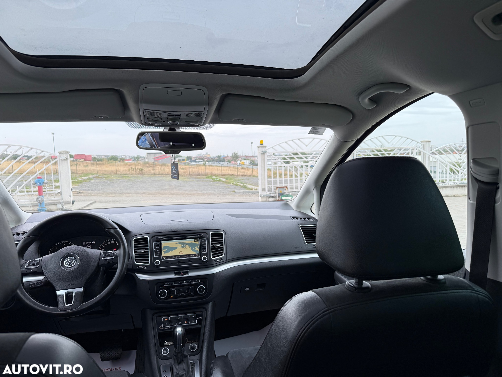 Volkswagen Sharan 2.0 TDI DSG Blue Motion Highline - 3