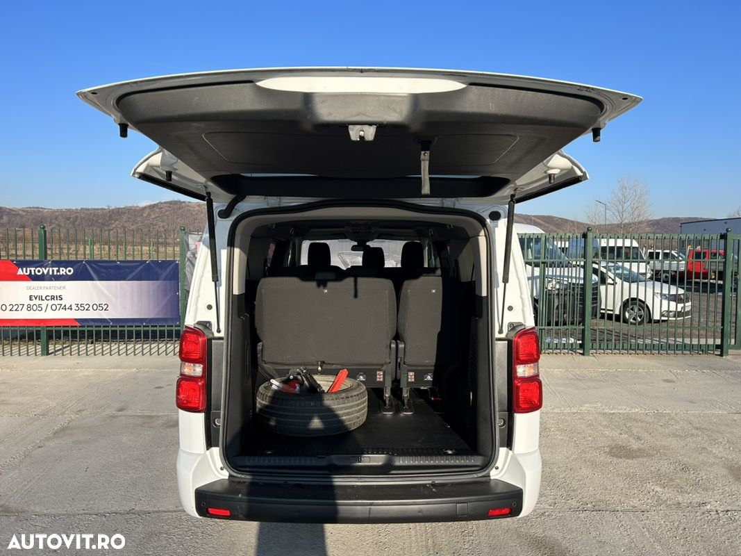 Opel Vivaro - 26