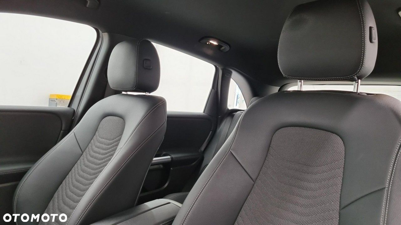 Mercedes-Benz Klasa B 200 d 8G-DCT - 16