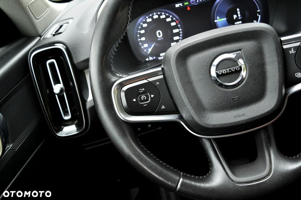 Volvo XC 40 T4 Plug-In Hybrid Plus Dark - 22