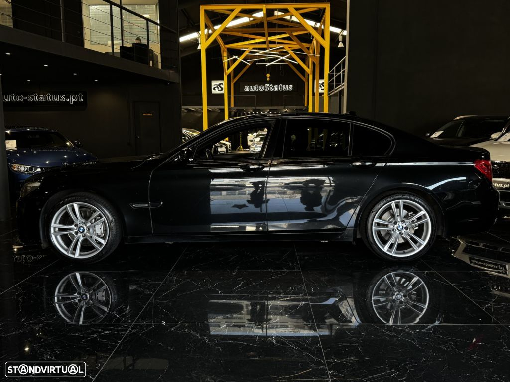 BMW 740 d xDrive Pack M - 10