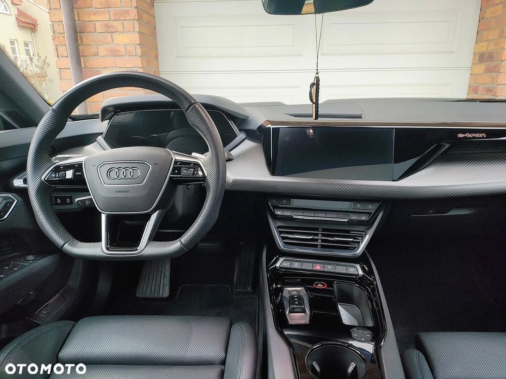 Audi e-tron GT - 14