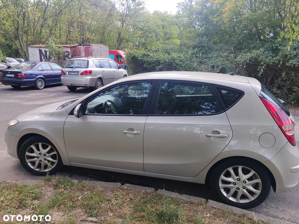Hyundai I30 2009 photo 3