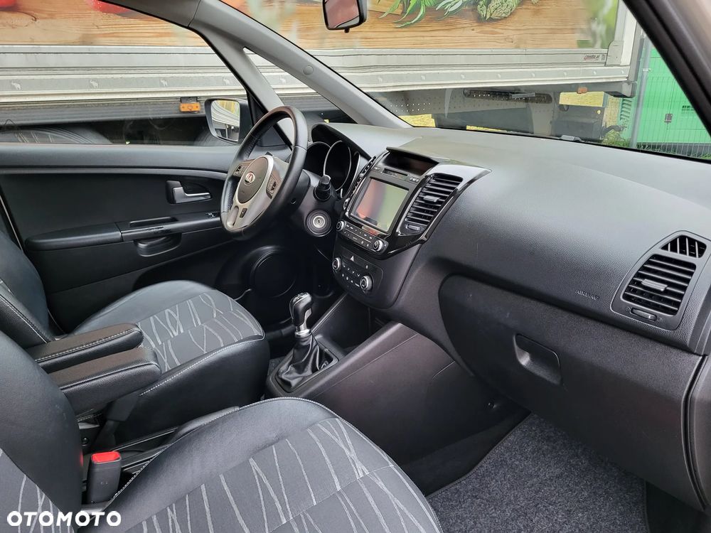 Kia Venga 1.4 CVVT Business Line - 31