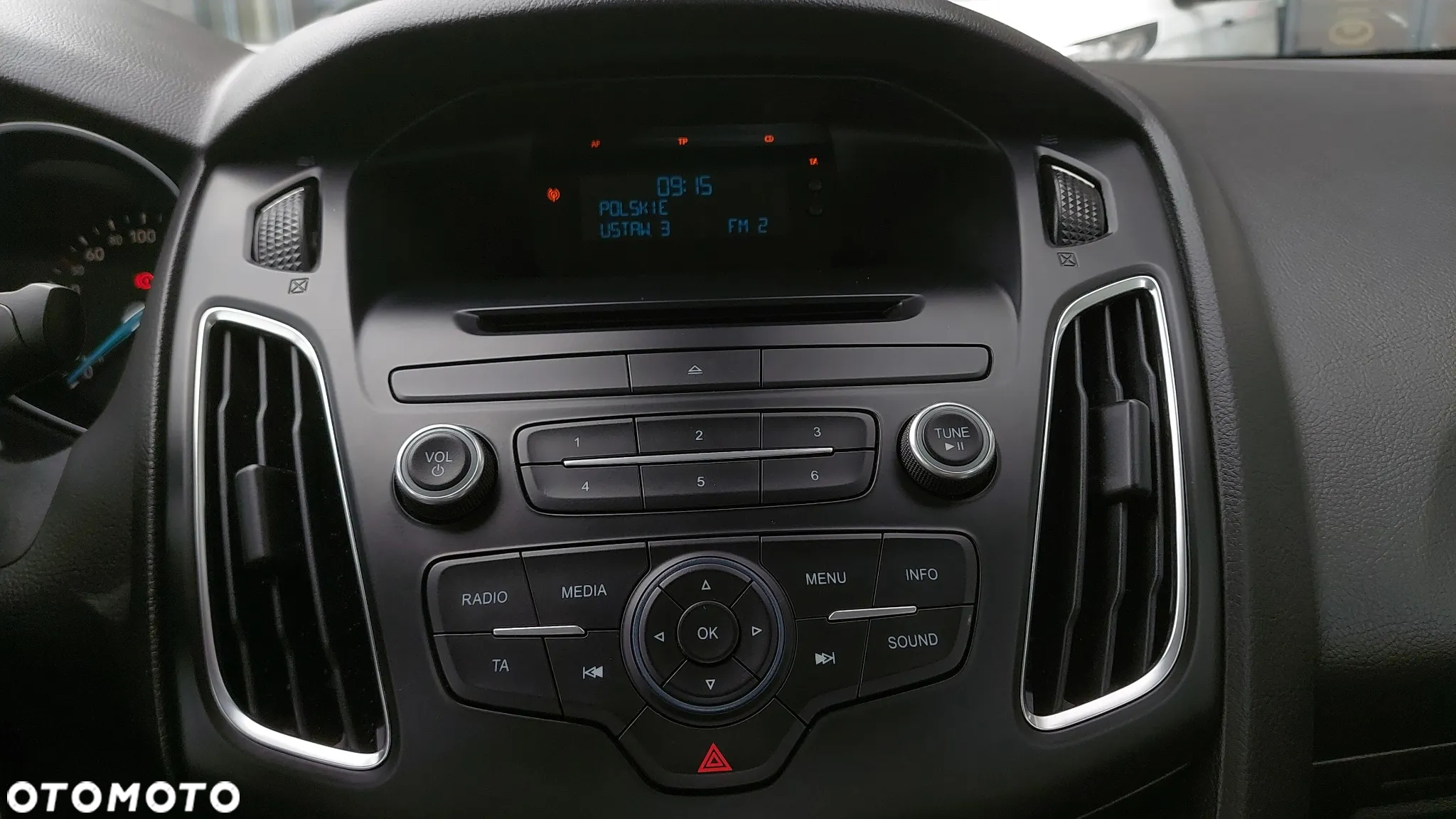 Ford Focus 1.6 Platinium X - 25