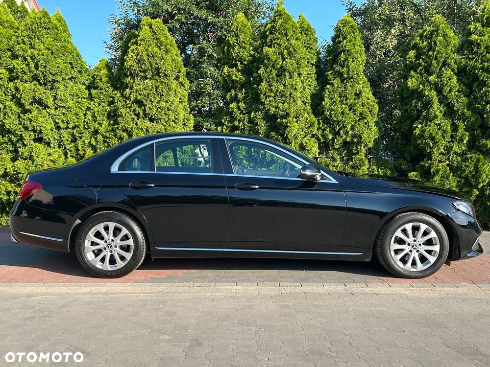 Mercedes-Benz Klasa E 220 d Avantgarde - 3