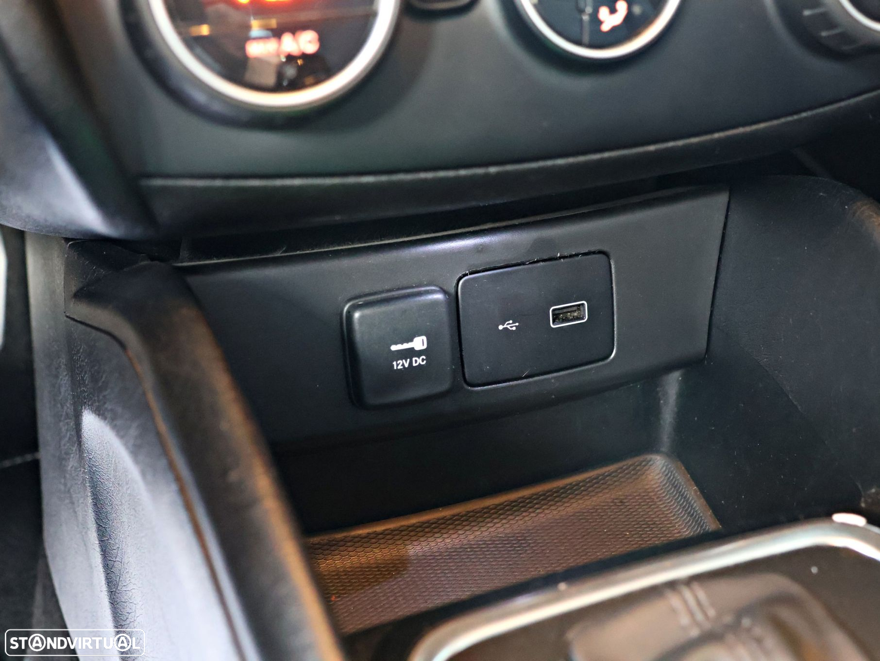 Fiat Tipo Station Wagon 1.6 M-Jet Lounge Tech J17 DCT - 48