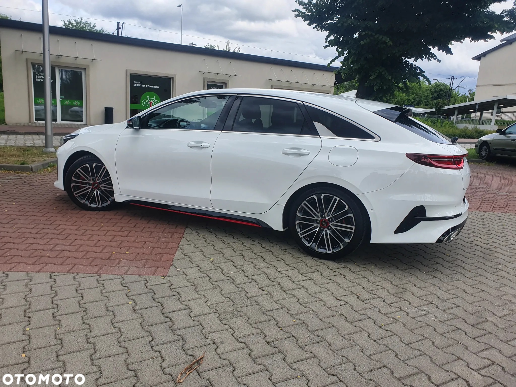 Kia ProCeed 1.6 T-GDI GT DCT - 32