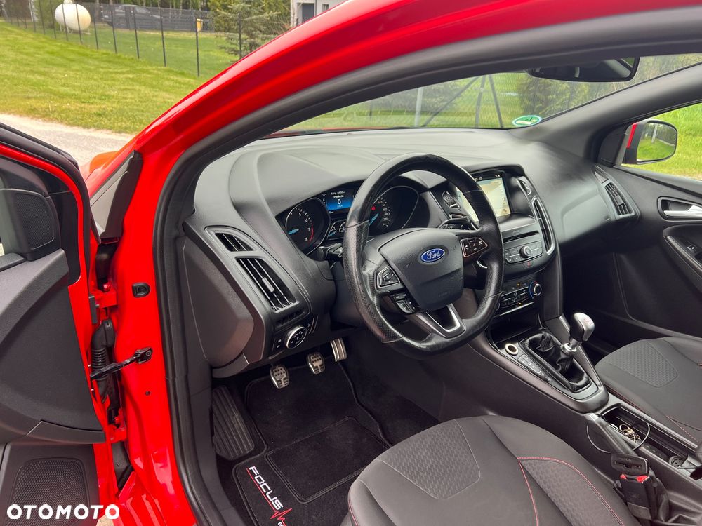 Ford Focus 1.0 EcoBoost ST-Line ASS - 19