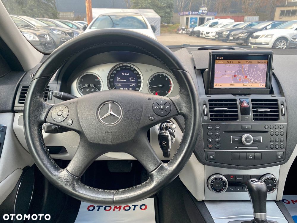 Mercedes-Benz Klasa C 200 CDI DPF Automatik Avantgarde - 19