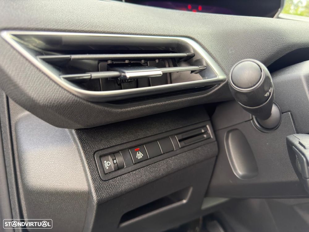 Peugeot 3008 1.5 BlueHDi Active Pack - 22