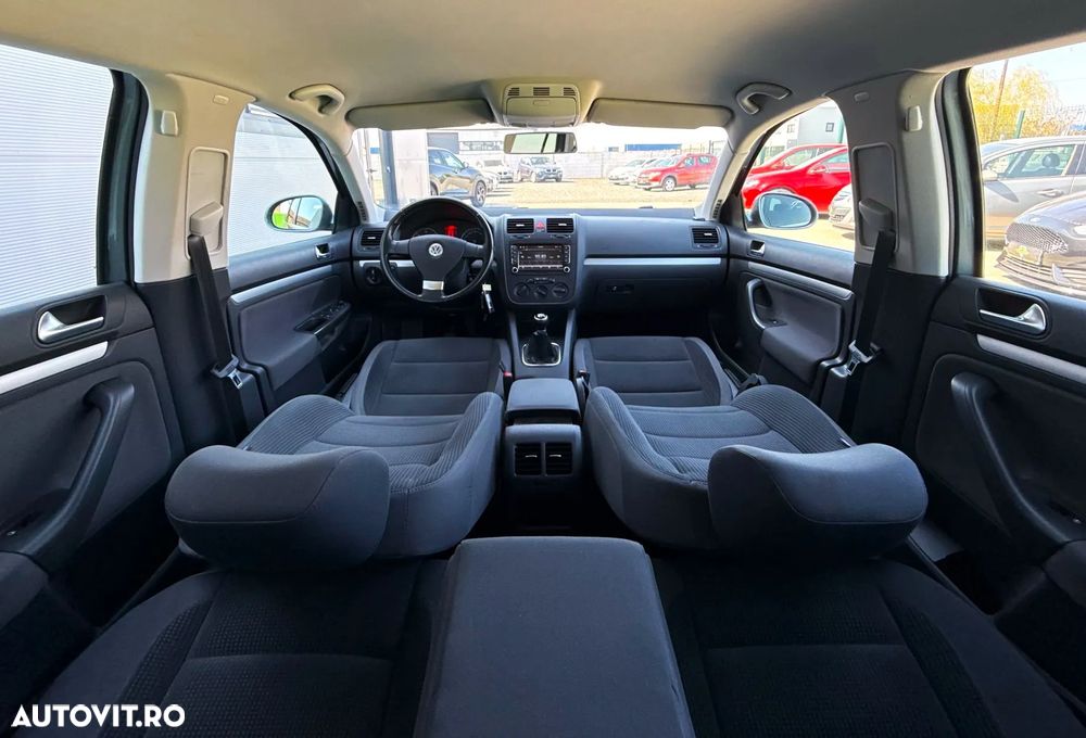 Volkswagen Golf 1.9 TDI DPF United BlueMotion - 23