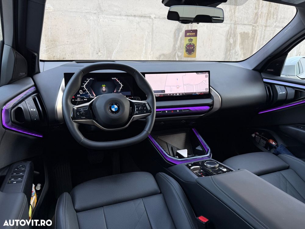 BMW X3 xDrive20i AT - 2