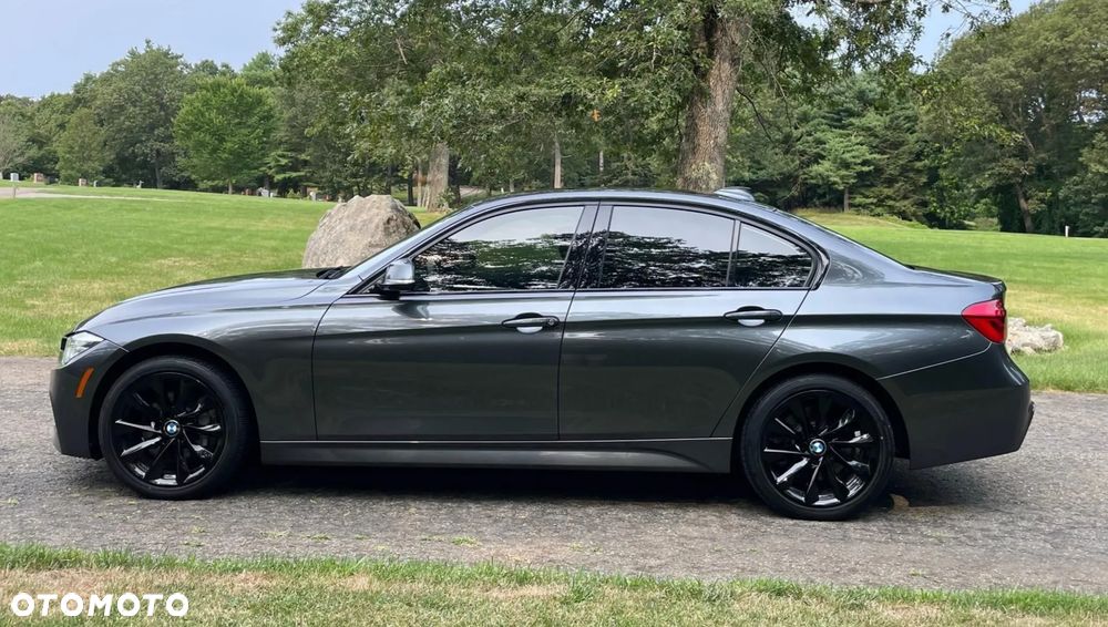 BMW Seria 3 330i xDrive Edition M Sport Shadow - 8