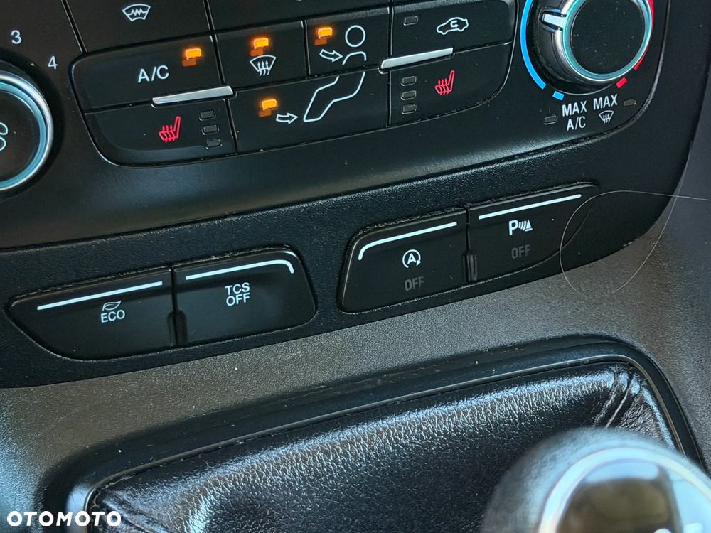 Ford TRANSIT CONNECT - 20