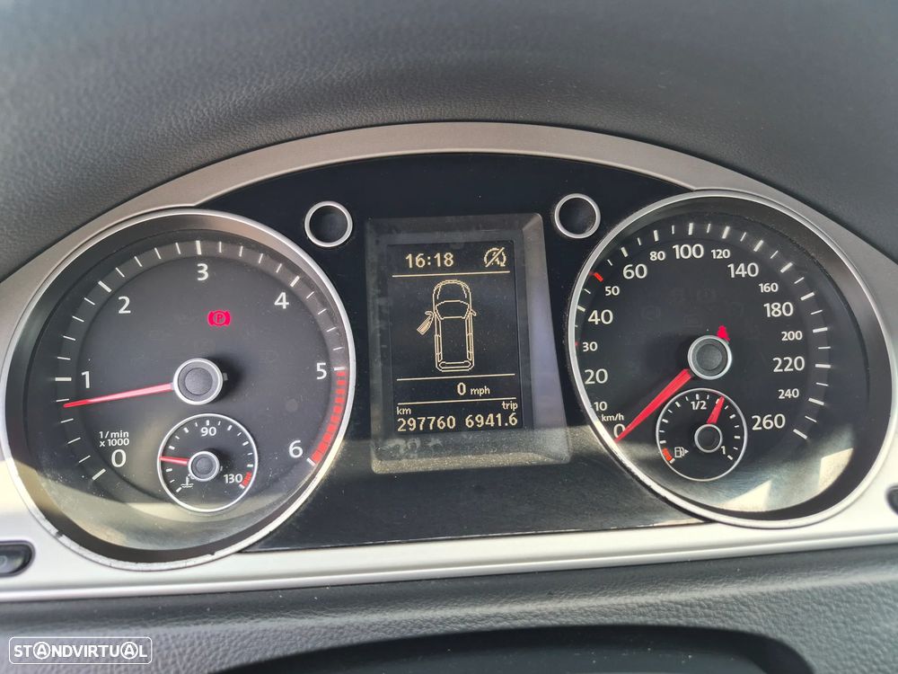 VW Passat Variant 1.6 TDI BlueMotion - 18