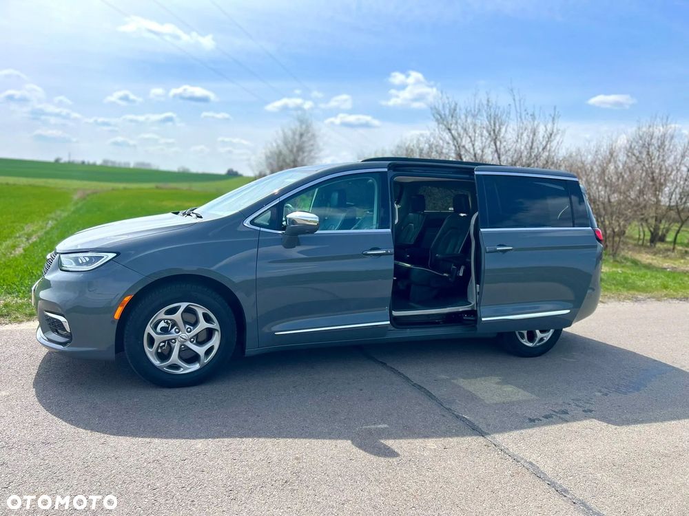 Chrysler Pacifica - 14