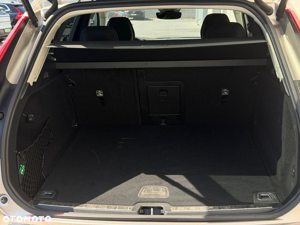Volvo XC 60 - 35