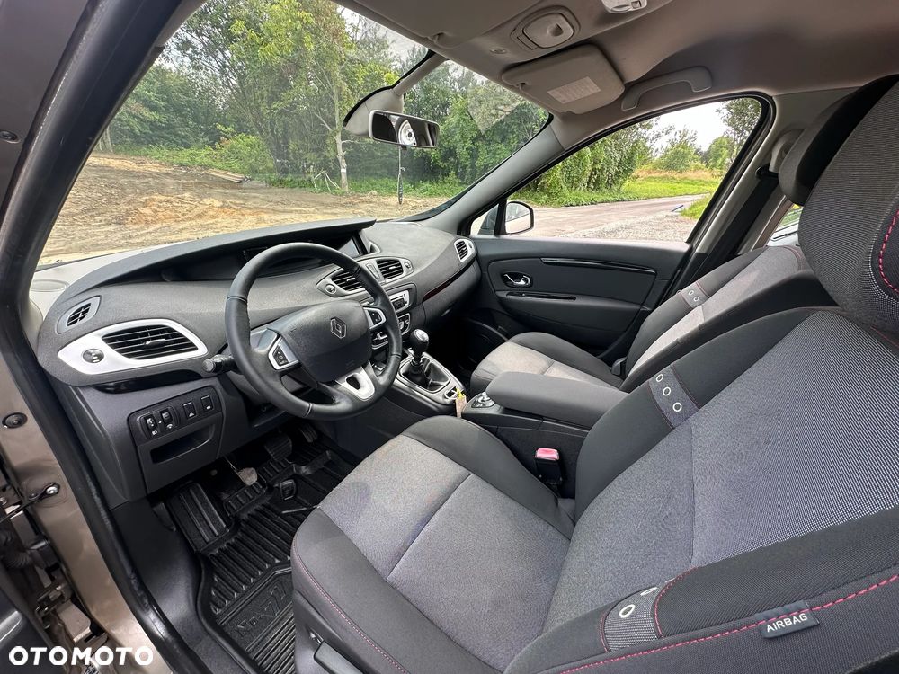 Renault Grand Scenic Gr 1.6 dCi Energy Bose Edition - 32