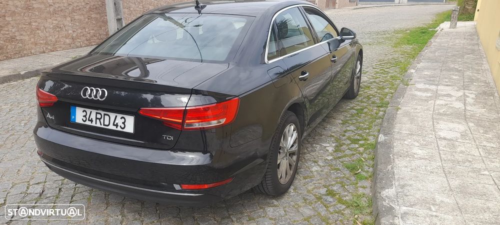 Audi A4 2.0 TDI Advance - 29