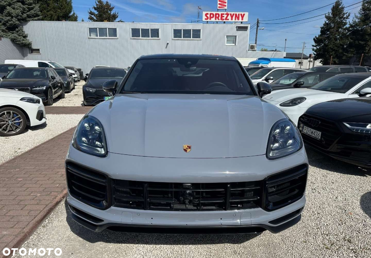 Porsche Cayenne - 2