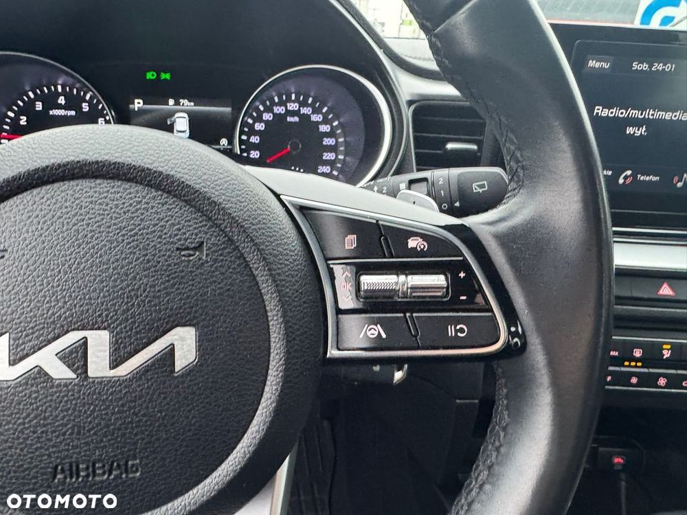 Kia Ceed 1.5 T-GDI M DCT - 15