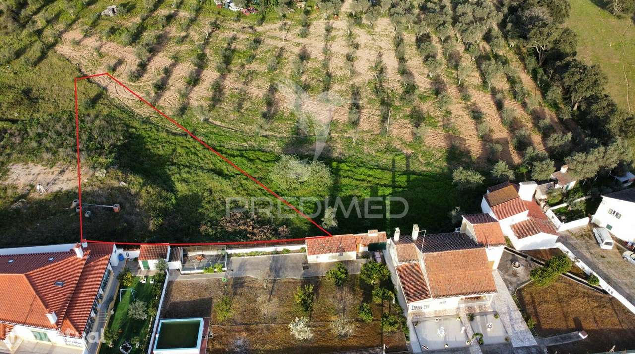 Terreno urbano - Grande imagem: 2/5