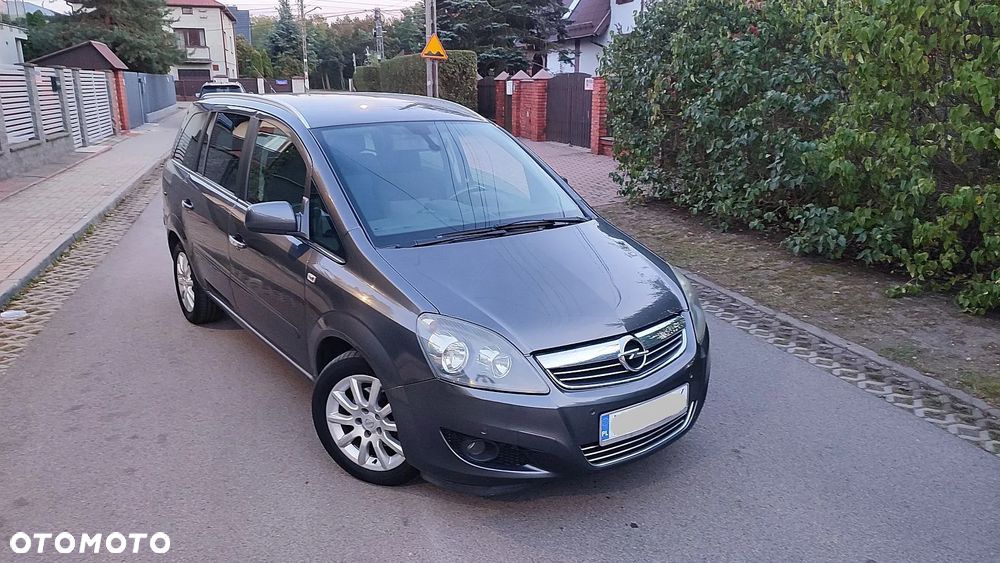 Opel Zafira 1.8 Cosmo - 8