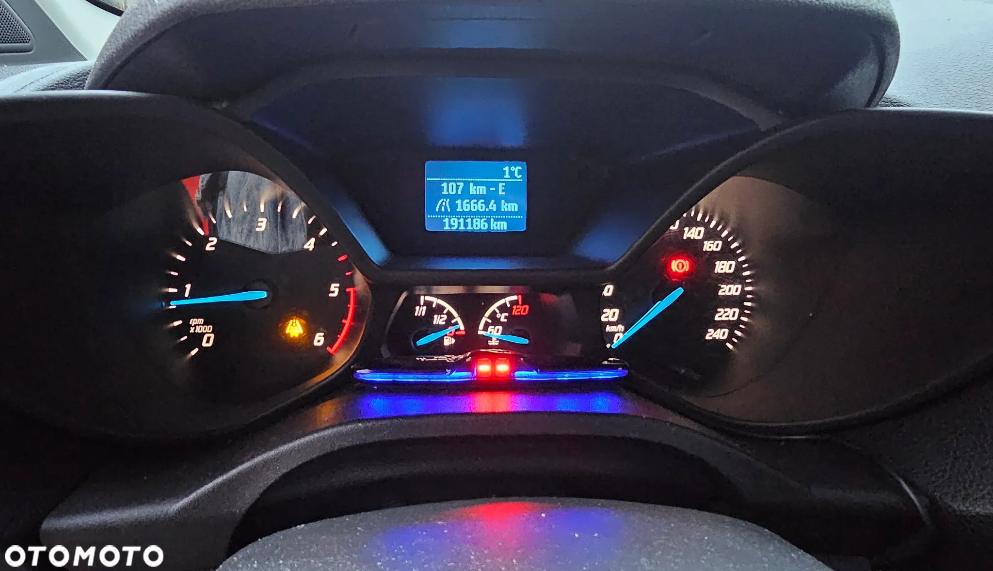 Ford Transit connect - 13