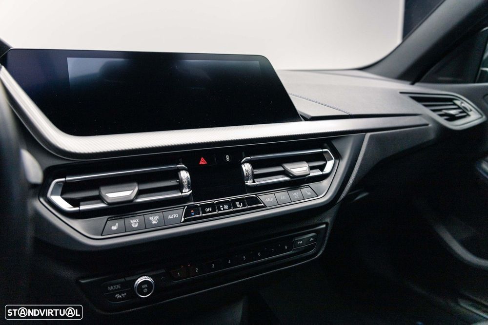 BMW 218 Gran Coupé i Pack Desportivo M - 36