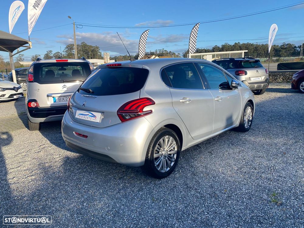 Peugeot 208 PureTech 82 Start & Stop Allure - 5