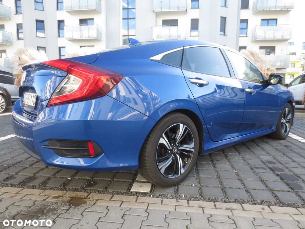 Honda Civic 1.5 T Elegance CVT - 9