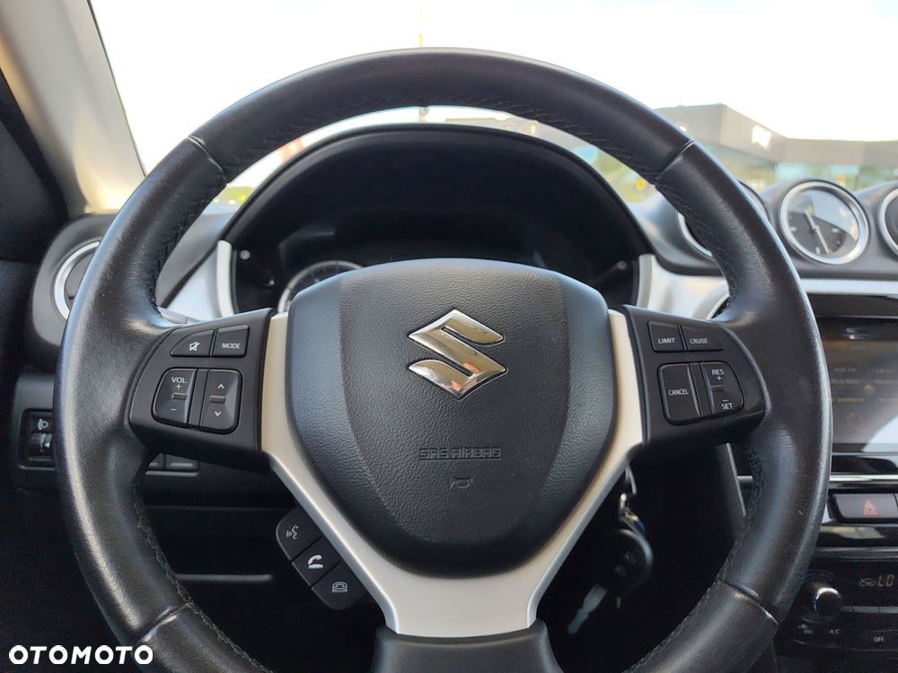 Suzuki Vitara 1.6 Premium 2WD - 22