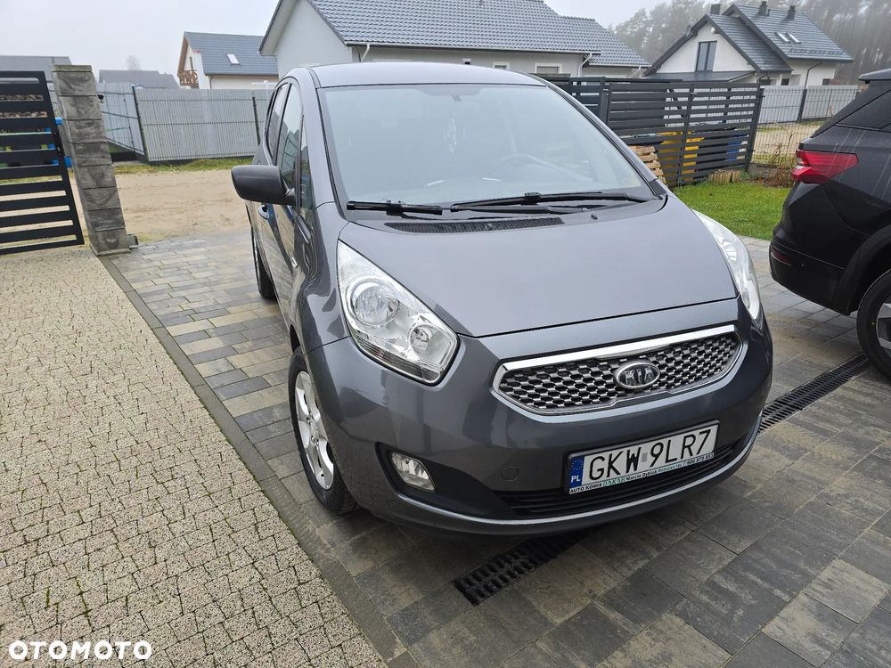 Kia Venga - 14
