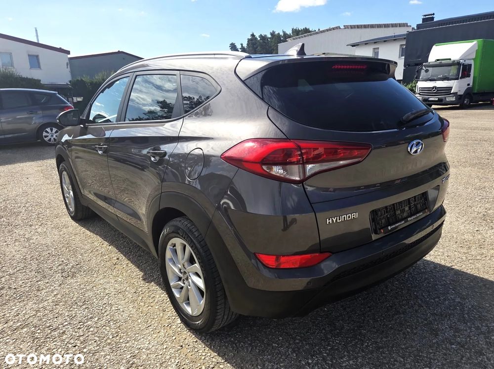Hyundai Tucson 1.6 GDI BlueDrive Style 2WD - 13