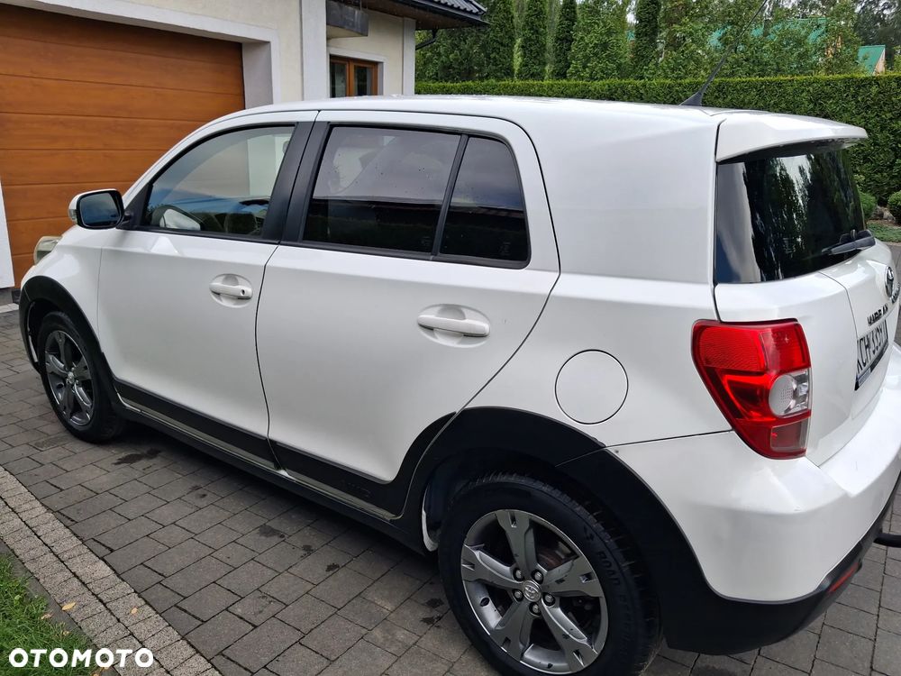 Toyota Urban Cruiser 1.4 D-4D Sol 4x4 EU5 - 25