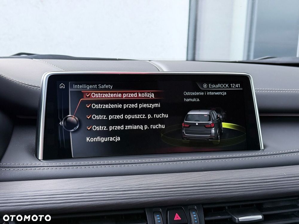 BMW X5 M M50d - 39
