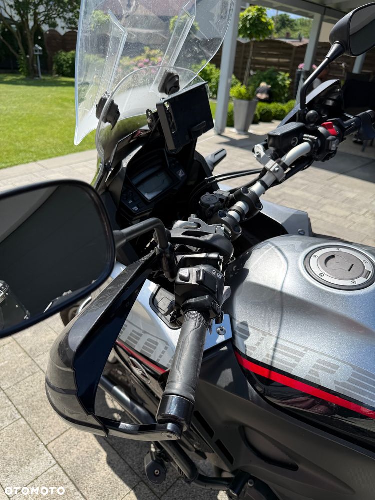 Honda VFR - 9