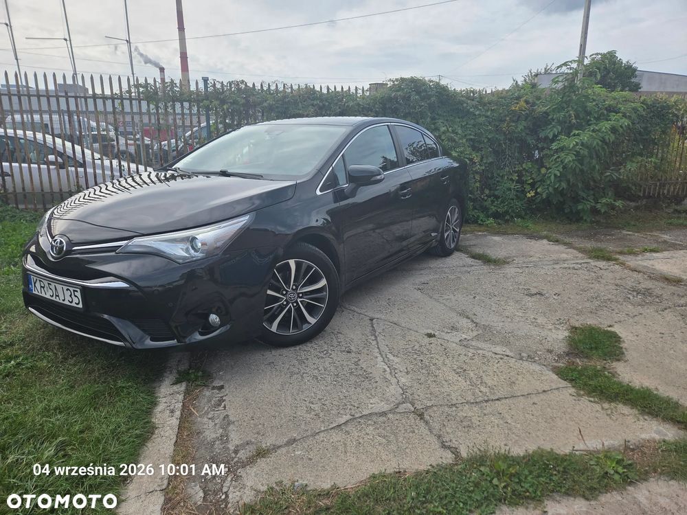 Toyota Avensis 1.8 Premium MS - 3
