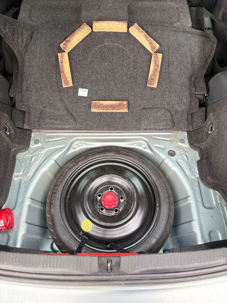 Toyota Auris 1.33 VVT-i Entry - 10