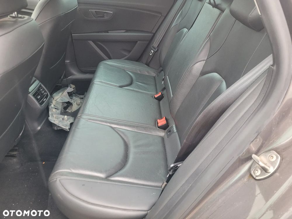 Seat Leon 2.0 TDI DPF Start&Stop DSG XCELLENCE - 25