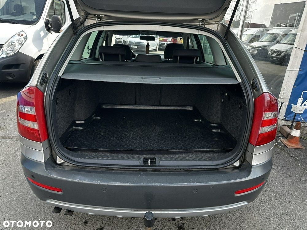 Skoda Octavia 2.0 TDI DPF 4x4 Scout - 17