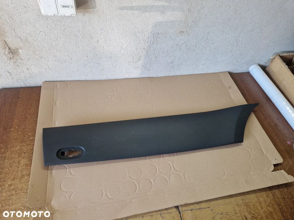 LISTWA TYLNA PRAWA MERCEDES SPRINTER 907 MAX - 2